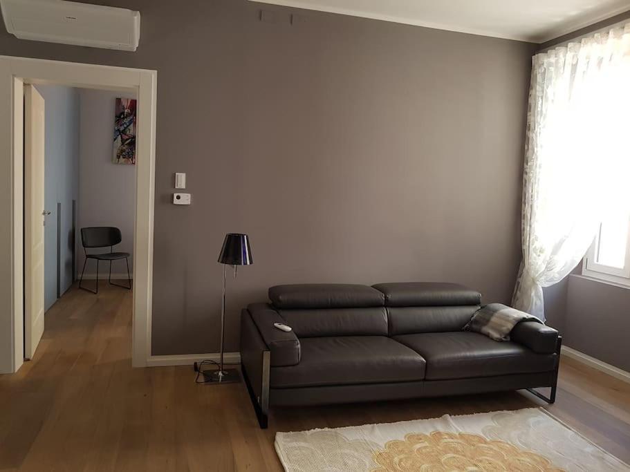 Ferienwohnung Still Und Stilvoll Im Stadtzentrum Triest Exterior foto